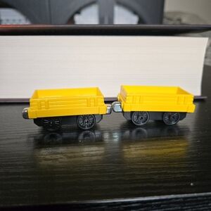 Low Cargo, Thomas & Friends Set Of  2 Train Cars